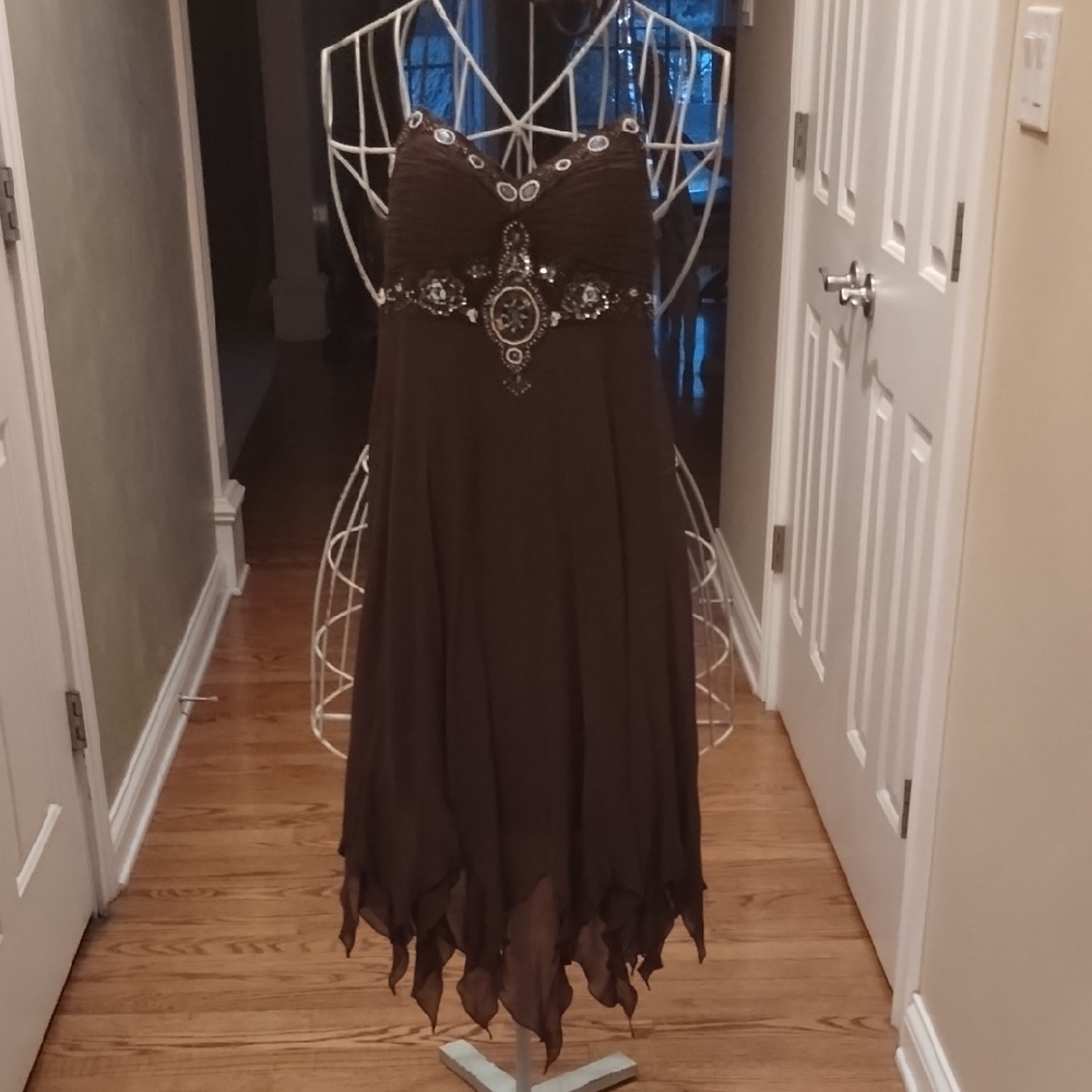 Elegant Brown Sue Wong 100% Silk Halter Dress - Picture 2 of 16